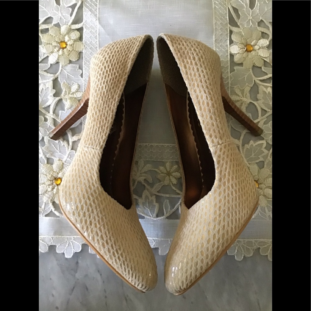 Nude heels